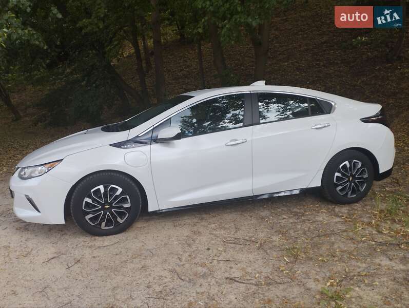 Хэтчбек Chevrolet Volt 2015 в Черкассах фото 24 Хэтчбек Chevrolet Volt 2015 в Черкассах