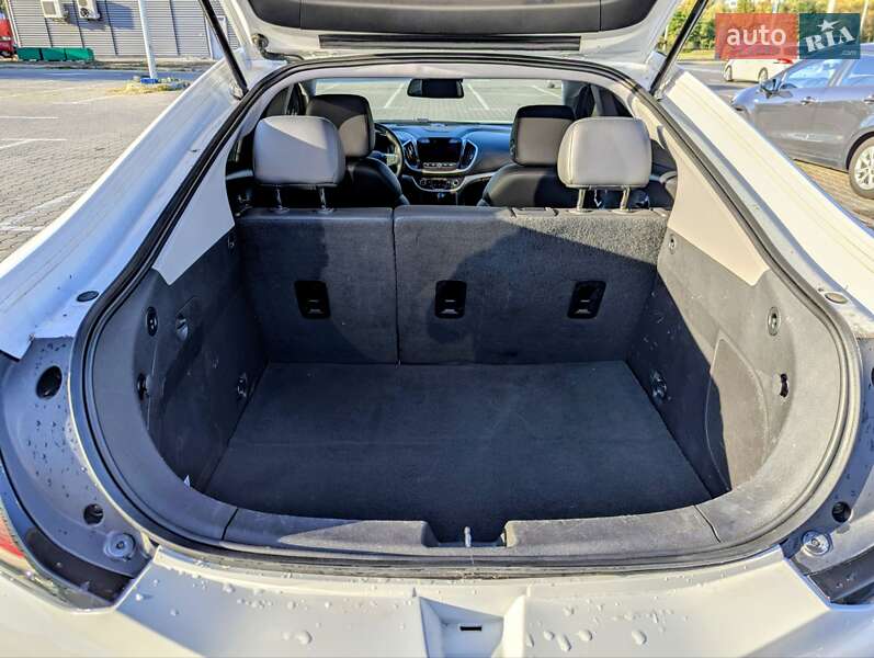Хэтчбек Chevrolet Volt 2019 в Киеве
