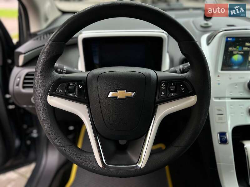 Хэтчбек Chevrolet Volt 2012 в Львове