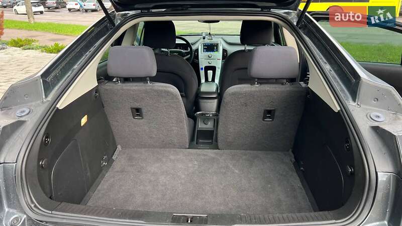 Хэтчбек Chevrolet Volt 2012 в Львове