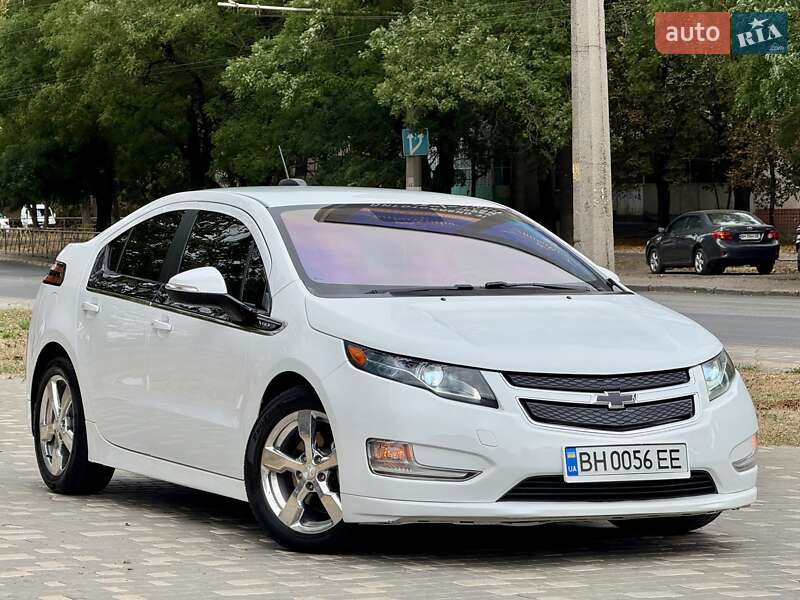 Хэтчбек Chevrolet Volt 2015 в Одессе