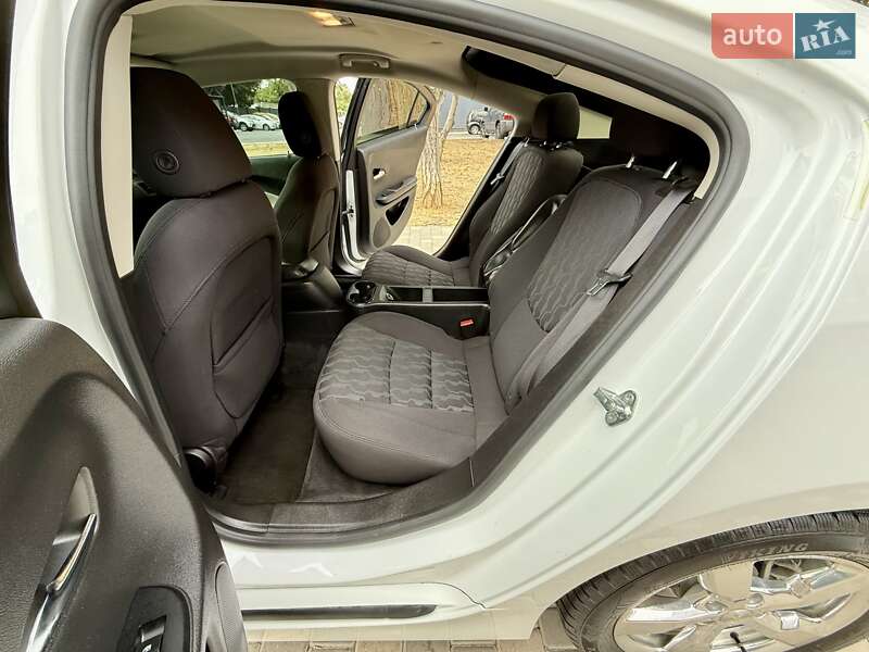 Хэтчбек Chevrolet Volt 2015 в Одессе