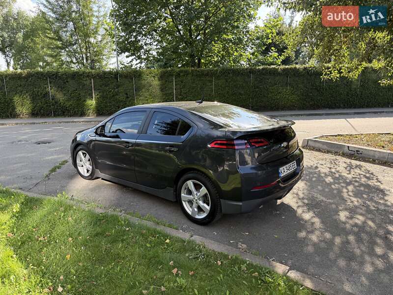 Хэтчбек Chevrolet Volt 2014 в Киеве фото 4 Хэтчбек Chevrolet Volt 2014 в Киеве