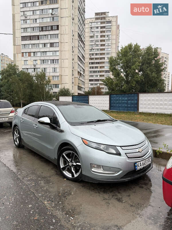 Хэтчбек Chevrolet Volt 2011 в 
