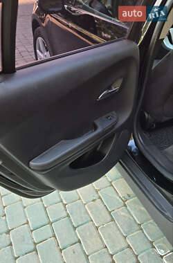 Хэтчбек Chevrolet Volt 2013 в 