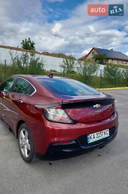 Хэтчбек Chevrolet Volt 2016 в 