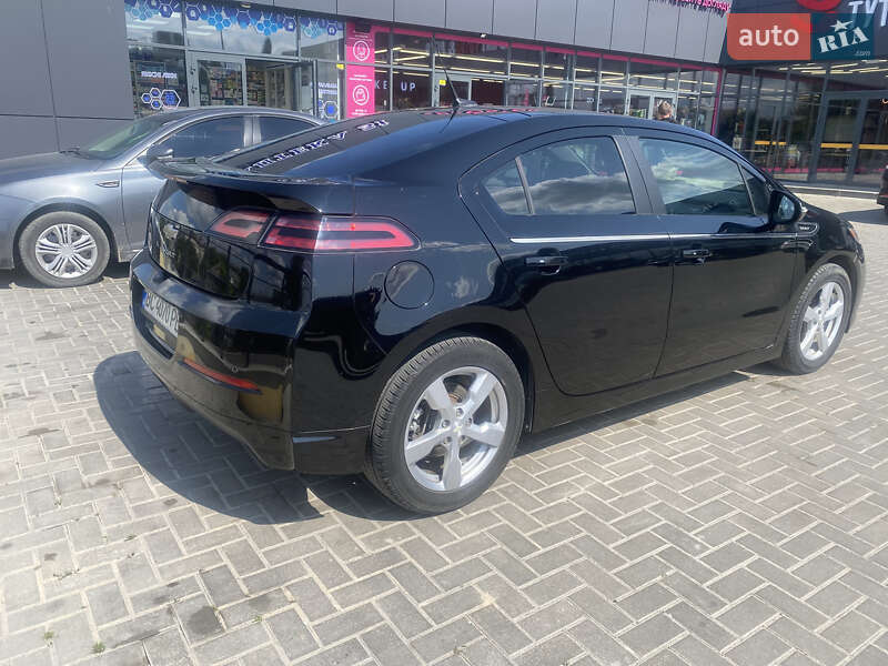 Хэтчбек Chevrolet Volt 2011 в Золочеве