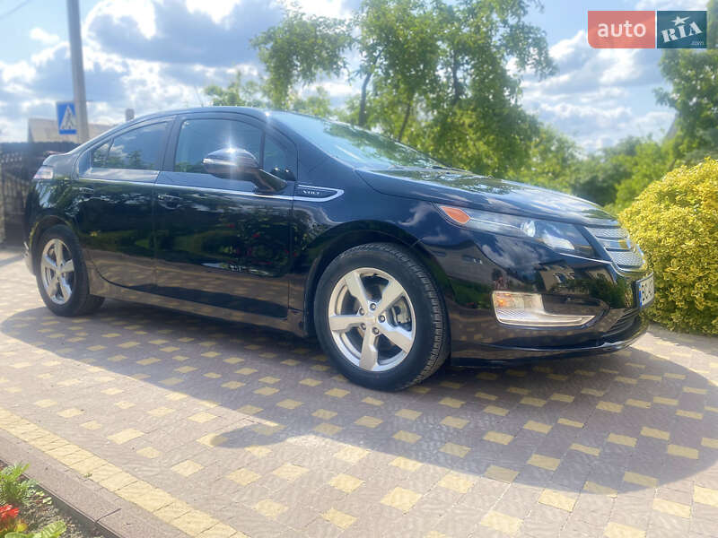 Хэтчбек Chevrolet Volt 2011 в Золочеве