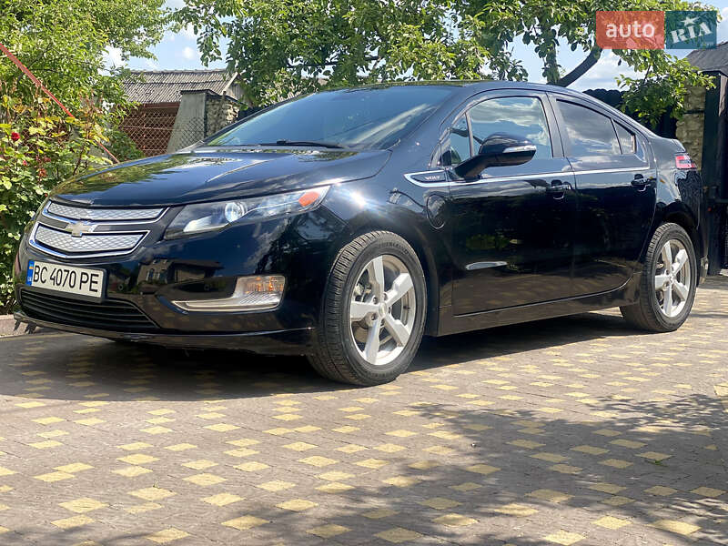 Хэтчбек Chevrolet Volt 2011 в Золочеве