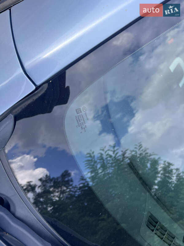 Хэтчбек Chevrolet Volt 2013 в Житомире фото 12 Хэтчбек Chevrolet Volt 2013 в Житомире