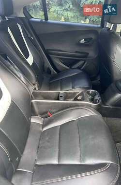 Хэтчбек Chevrolet Volt 2013 в 