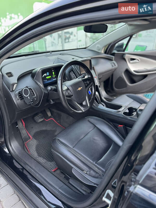 Хэтчбек Chevrolet Volt 2014 в Ивано-Франковске