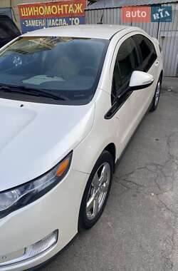 Хэтчбек Chevrolet Volt 2013 в Киеве