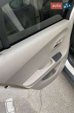 Хэтчбек Chevrolet Volt 2013 в 