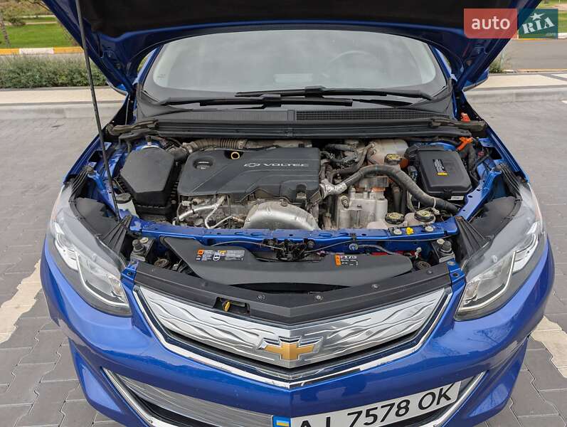 Хэтчбек Chevrolet Volt 2017 в Ирпене