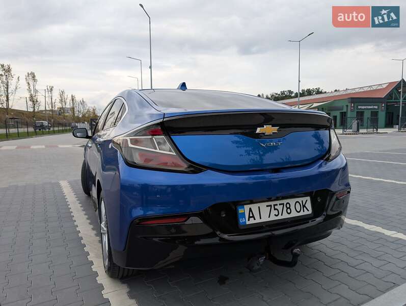 Хэтчбек Chevrolet Volt 2017 в Ирпене