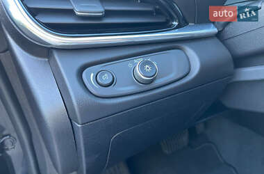 Хэтчбек Chevrolet Volt 2017 в 
