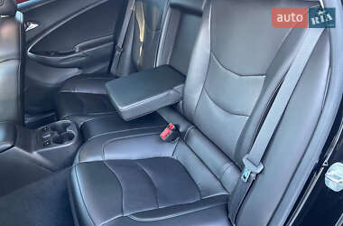 Хэтчбек Chevrolet Volt 2017 в 