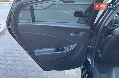 Хэтчбек Chevrolet Volt 2017 в 