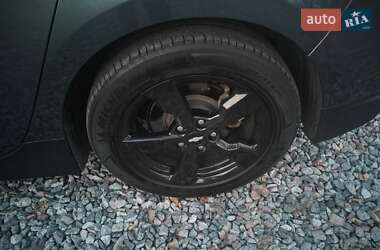 Хэтчбек Chevrolet Volt 2012 в 
