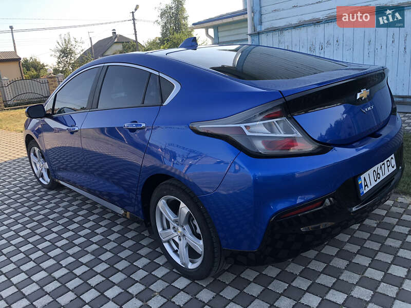 Хэтчбек Chevrolet Volt 2017 в Калиновке