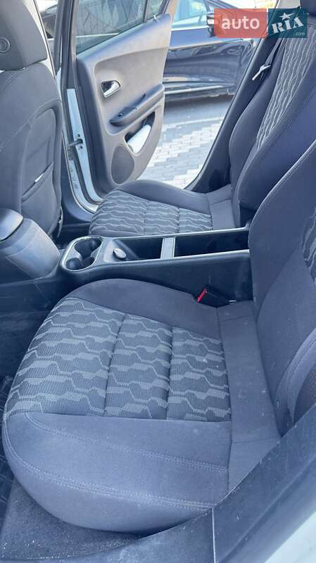 Хетчбек Chevrolet Volt 2014 в Миколаєві