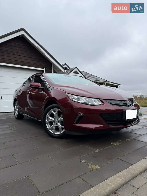 Хэтчбек Chevrolet Volt 2016 в 