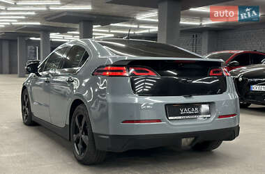 Хэтчбек Chevrolet Volt 2011 в 