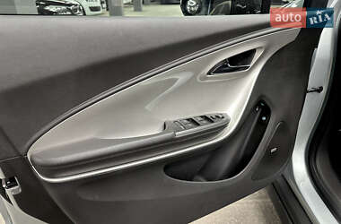 Хэтчбек Chevrolet Volt 2011 в 