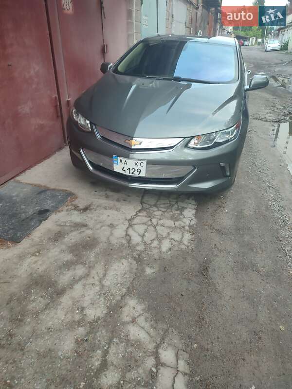Хэтчбек Chevrolet Volt 2015 в Киеве фото 4 Хэтчбек Chevrolet Volt 2015 в Киеве
