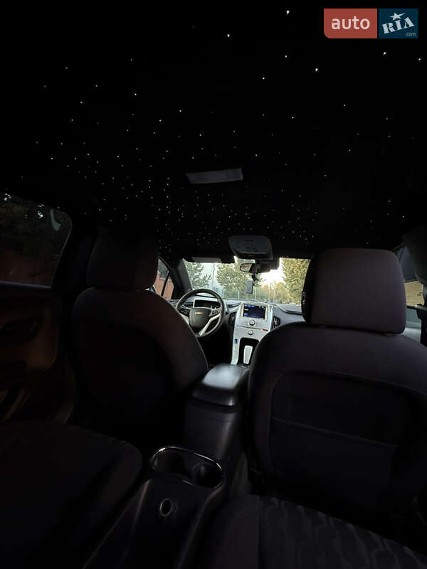 Хэтчбек Chevrolet Volt 2013 в Днепре