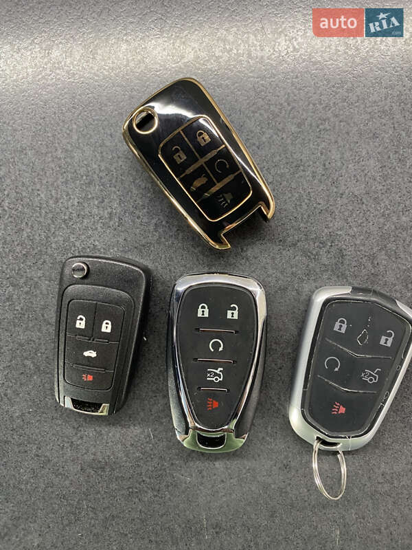 Хэтчбек Chevrolet Volt 2012 в Киеве