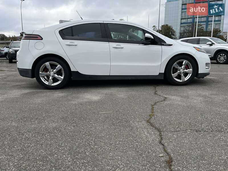 Хетчбек Chevrolet Volt 2012 в Києві фото 13 Хетчбек Chevrolet Volt 2012 в Києві
