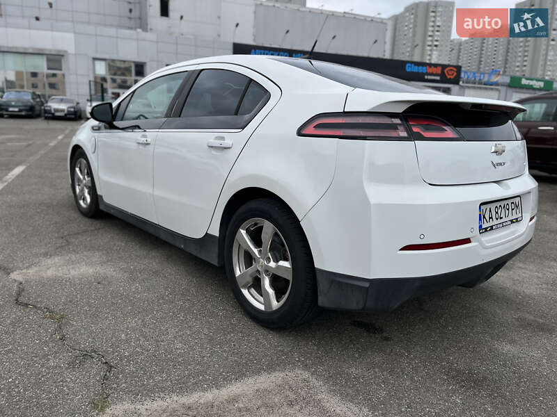 Хетчбек Chevrolet Volt 2012 в Києві фото 12 Хетчбек Chevrolet Volt 2012 в Києві