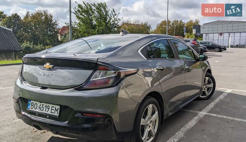Хэтчбек Chevrolet Volt 2017 в Тернополе