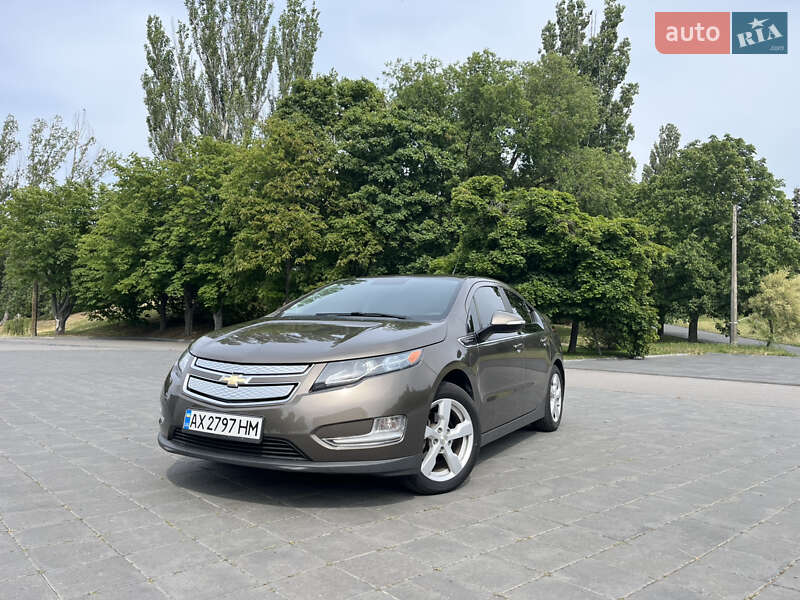 Хэтчбек Chevrolet Volt 2014 в Светловодске