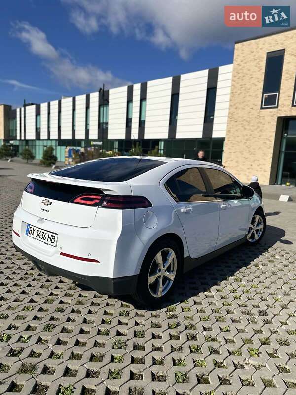 Хэтчбек Chevrolet Volt 2013 в Хмельницком фото 2 Хэтчбек Chevrolet Volt 2013 в Хмельницком