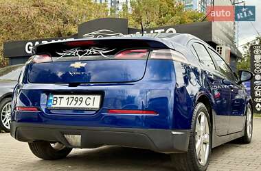 Хэтчбек Chevrolet Volt 2013 в 
