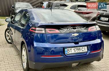 Хэтчбек Chevrolet Volt 2013 в 