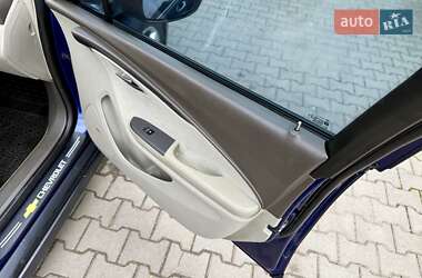 Хэтчбек Chevrolet Volt 2013 в 