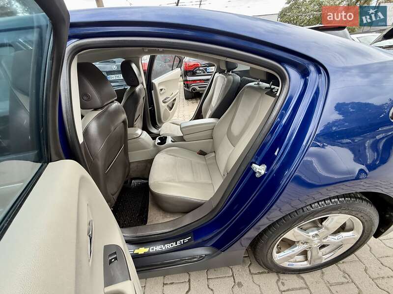 Хэтчбек Chevrolet Volt 2013 в Одессе