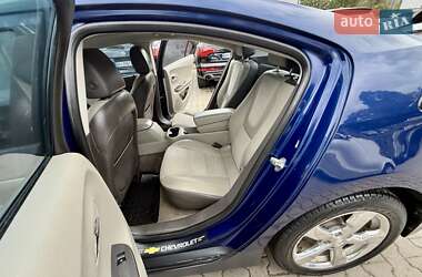 Хэтчбек Chevrolet Volt 2013 в 