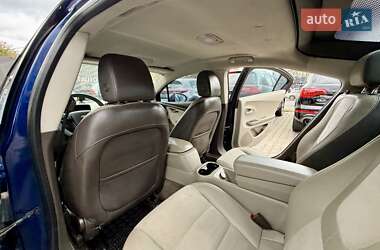Хэтчбек Chevrolet Volt 2013 в 