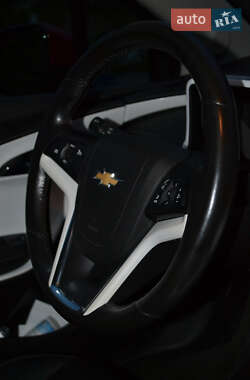 Хетчбек Chevrolet Volt 2012 в  фото 14 Хетчбек Chevrolet Volt 2012 в