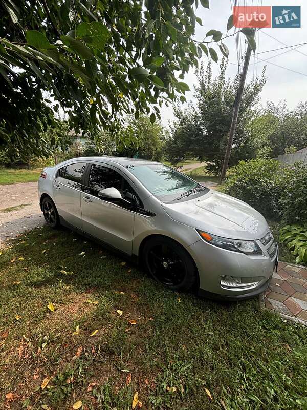 Хэтчбек Chevrolet Volt 2010 в Конотопе