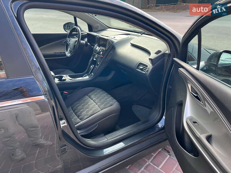 Хетчбек Chevrolet Volt 2014 в Полтаві