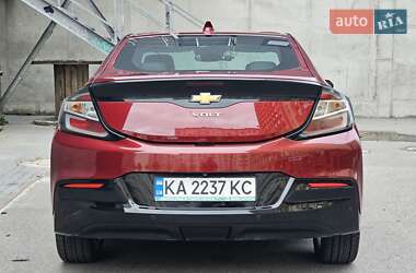 Хэтчбек Chevrolet Volt 2016 в 