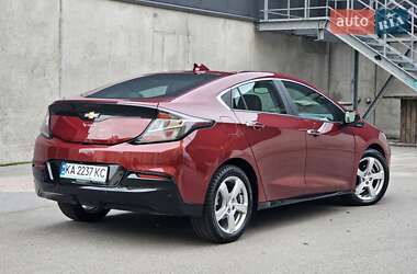 Хэтчбек Chevrolet Volt 2016 в 