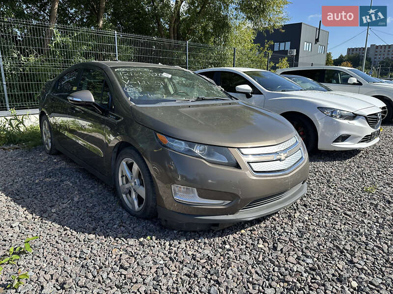 Хэтчбек Chevrolet Volt 2015 в Львове