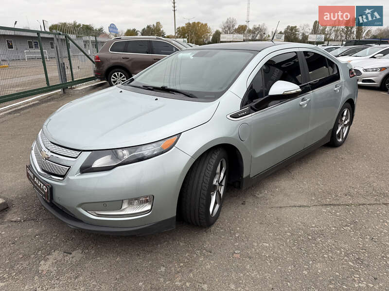 Хэтчбек Chevrolet Volt 2011 в Киеве